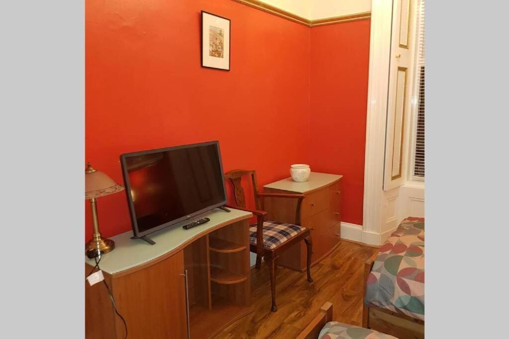 Snug - Fountain Bank Apartment 헬렌스버그 외부 사진